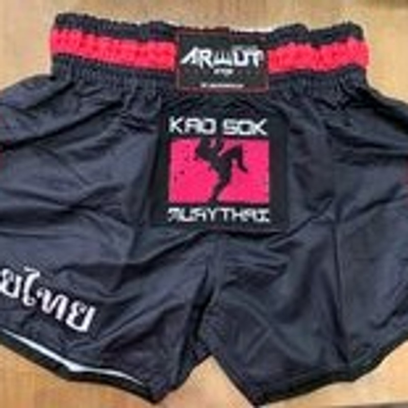Kao Sok pink yant shorts